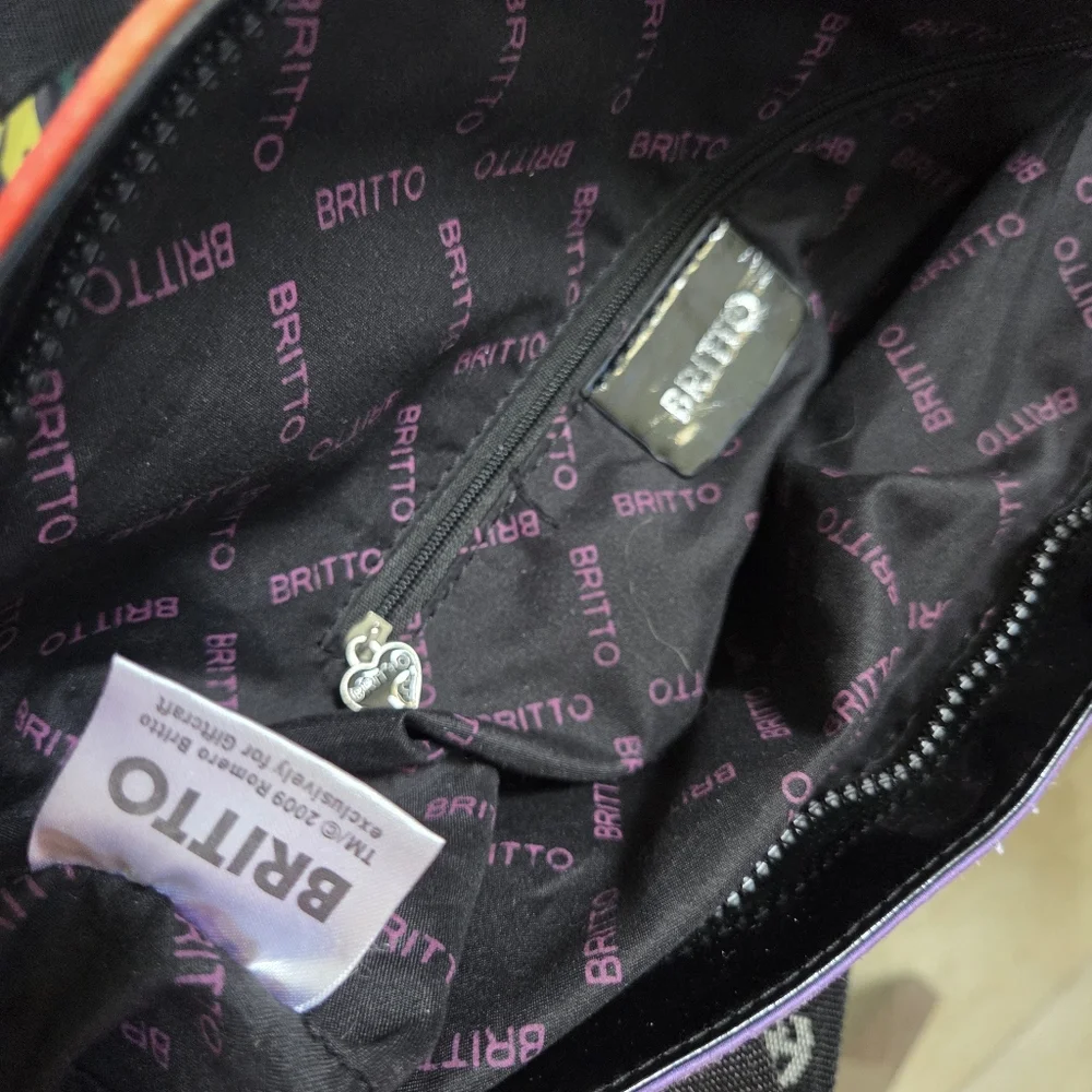 Romero Britto Medium Tote - Picture 7 of 11